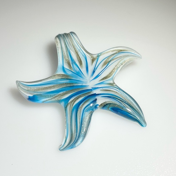 Handblown Lampwork Glass Blue White Gold
Starfish Pendant - Picture 1 of 11